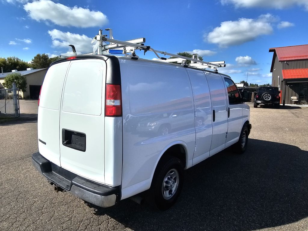 2018 Chevrolet Express Image 8