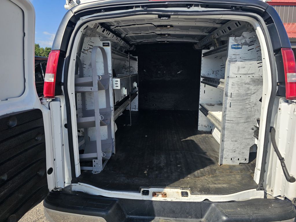 2018 Chevrolet Express Image 11
