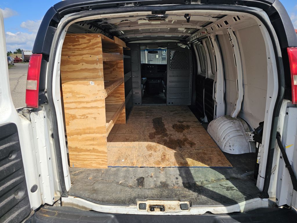 2013 Chevrolet Express Image 11
