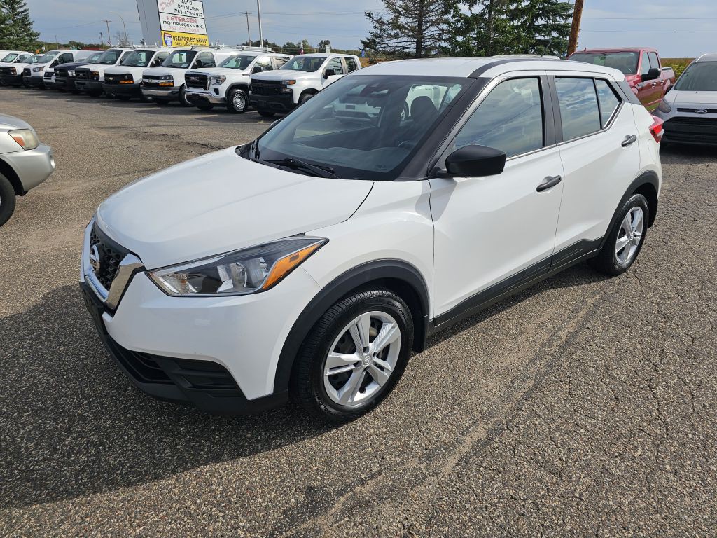 2020 Nissan Kicks Image 1