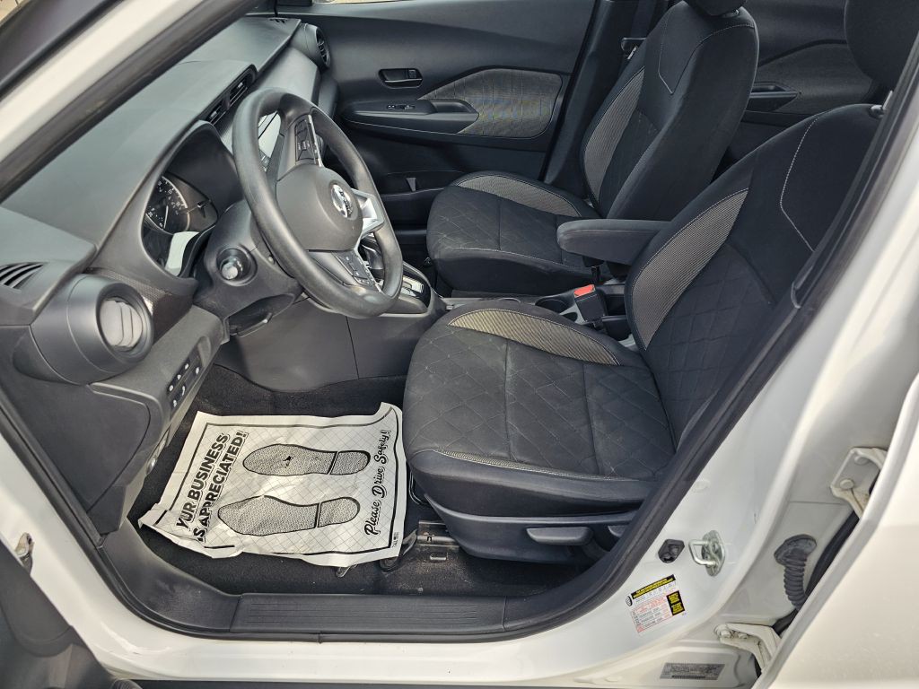 2020 Nissan Kicks Image 9