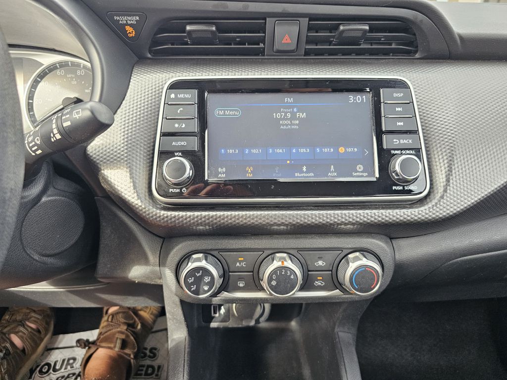 2020 Nissan Kicks Image 12