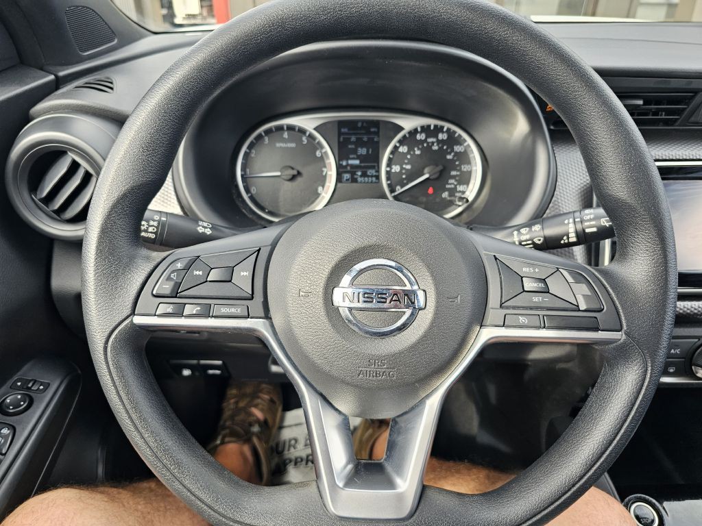 2020 Nissan Kicks Image 15
