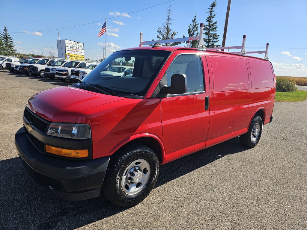 2018 Chevrolet Express Image 1