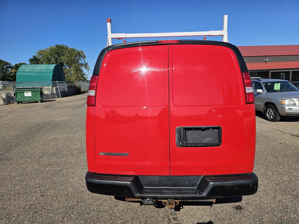 2018 Chevrolet Express Image 7