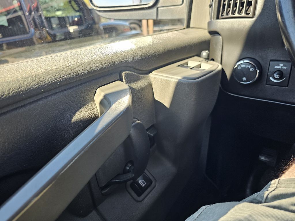 2018 Chevrolet Express Image 20