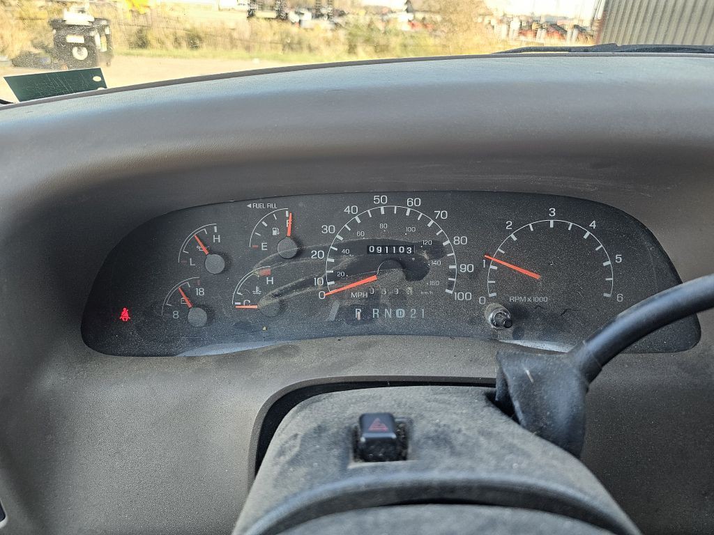 1999 Ford F-350 Image 10