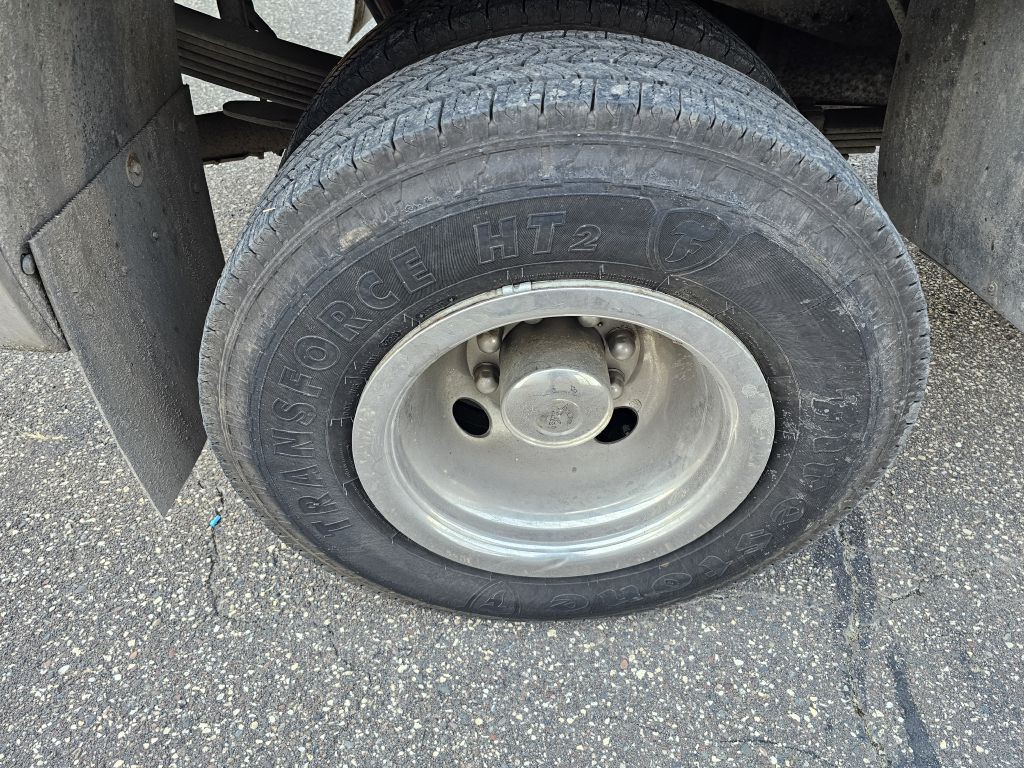 1999 Ford F-350 Image 19