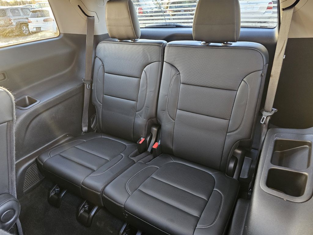 2021 GMC Acadia Image 12