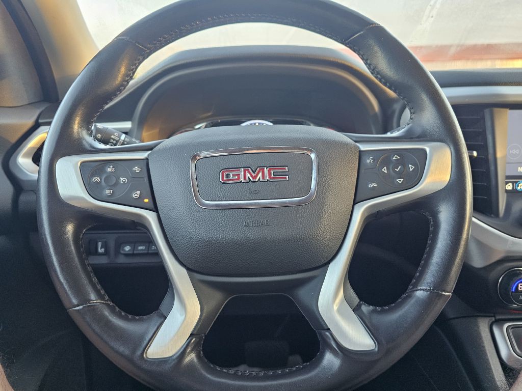 2021 GMC Acadia Image 17