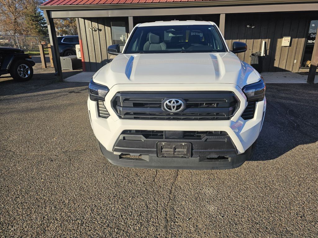 2024 Toyota Tacoma Image 3
