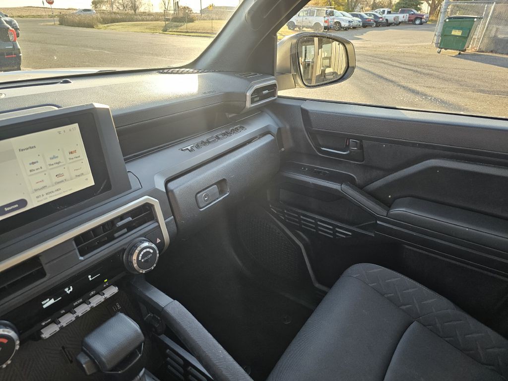 2024 Toyota Tacoma Image 21