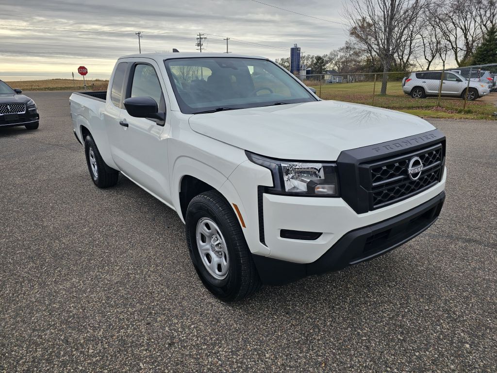 2024 Nissan Frontier Image 4