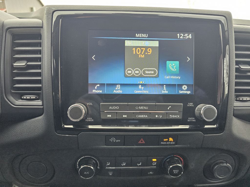 2024 Nissan Frontier Image 13