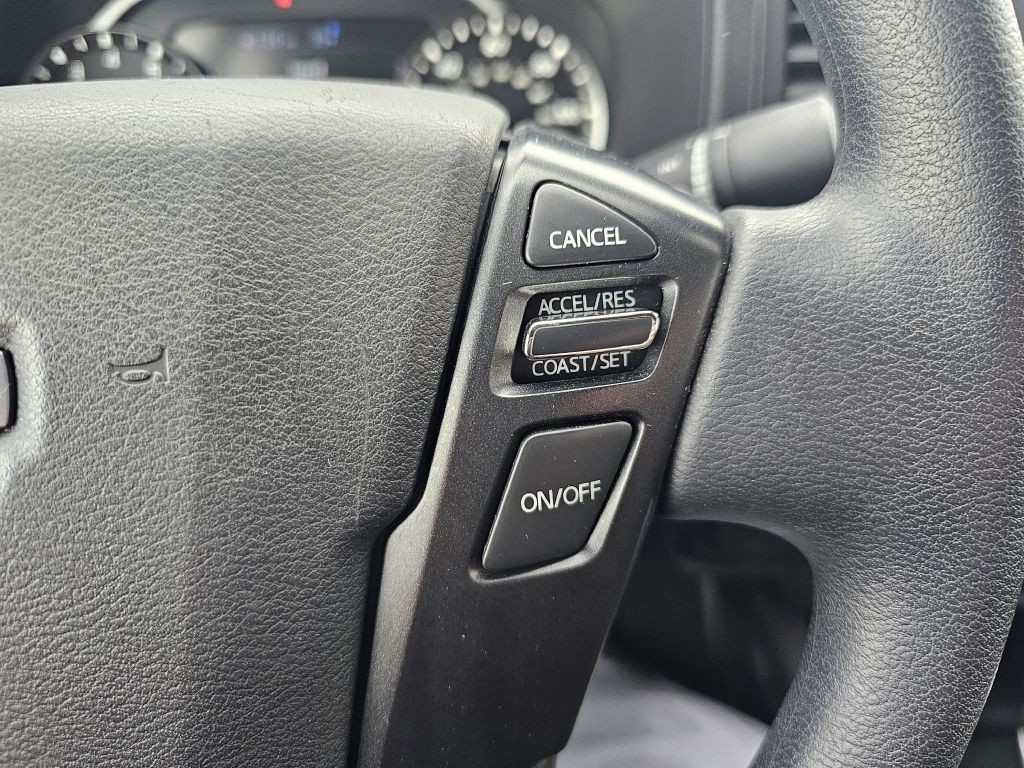 2024 Nissan Frontier Image 17