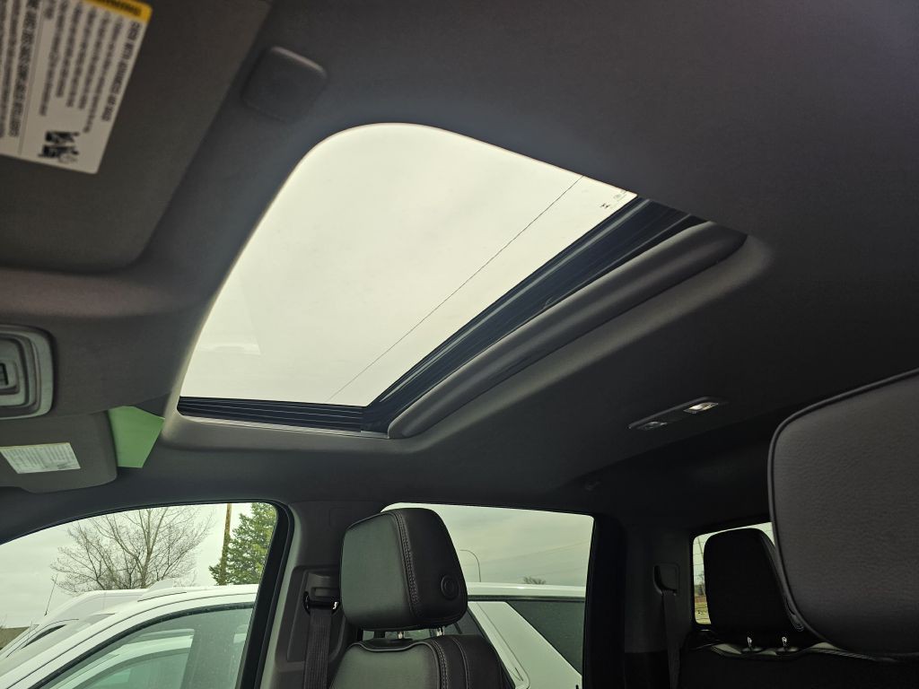 2025 GMC Sierra 3500 Image 10