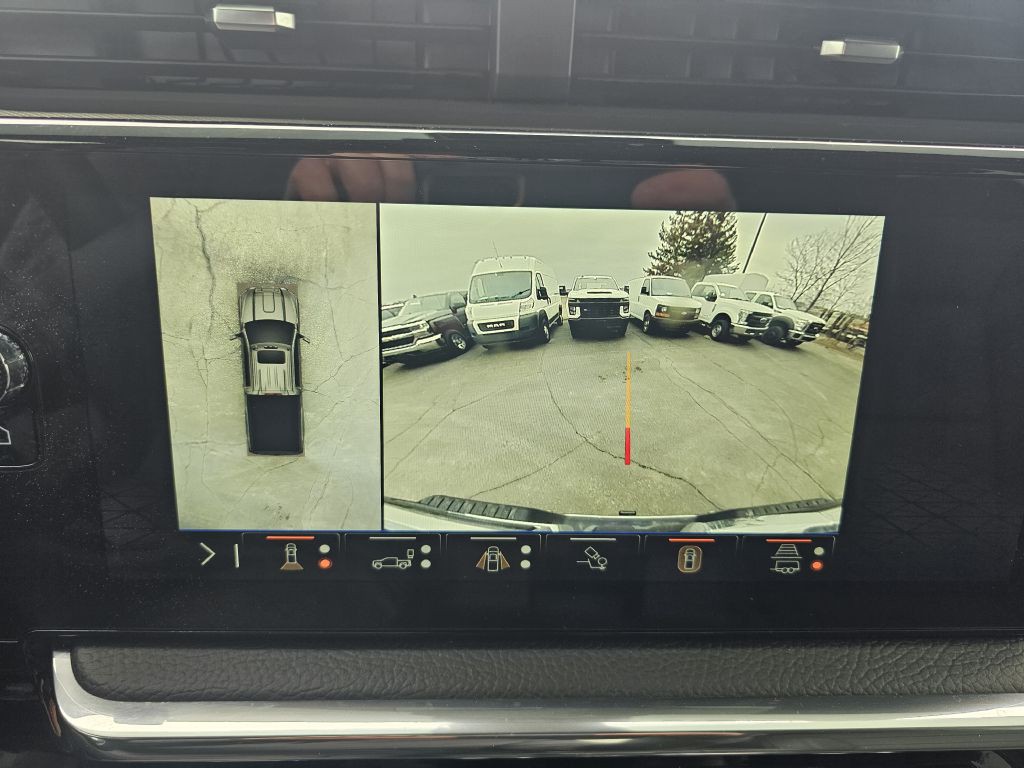 2025 GMC Sierra 3500 Image 15