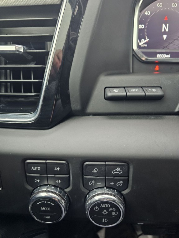 2025 GMC Sierra 3500 Image 22