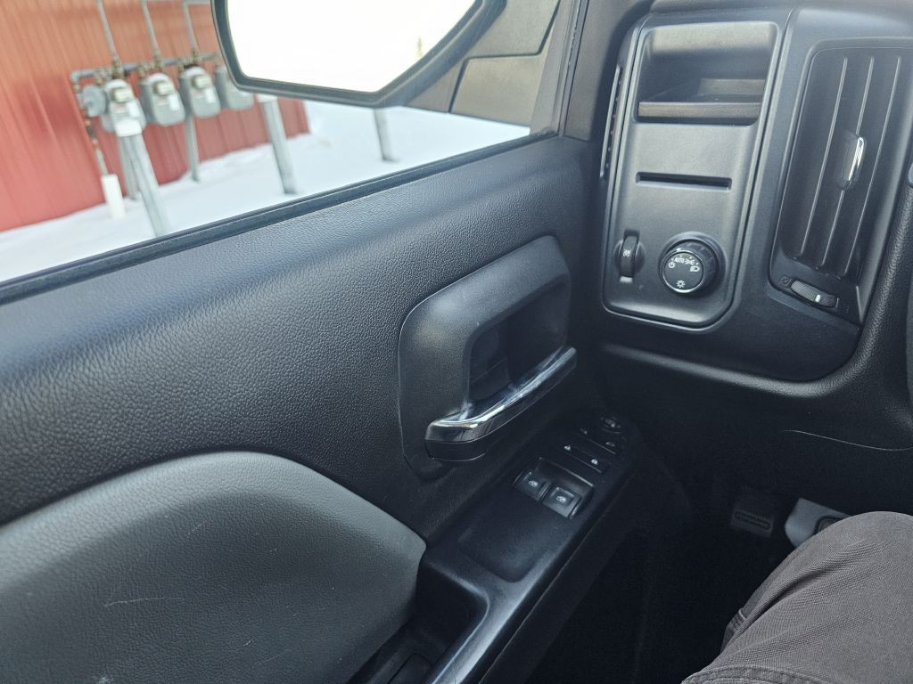 2018 Chevrolet Silverado 1500 Image 18