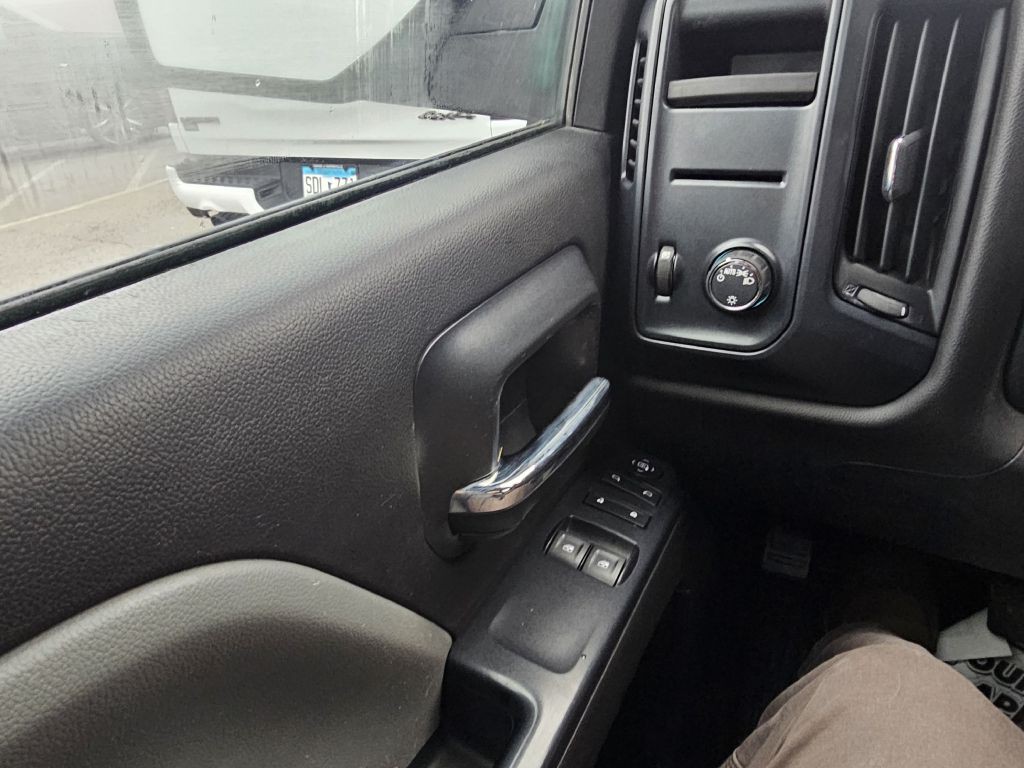 2017 Chevrolet Silverado 1500 Image 18