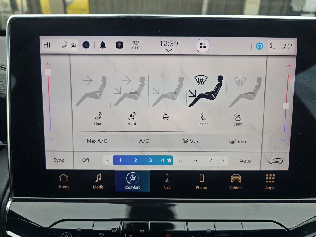 2022 Jeep Compass Image 15