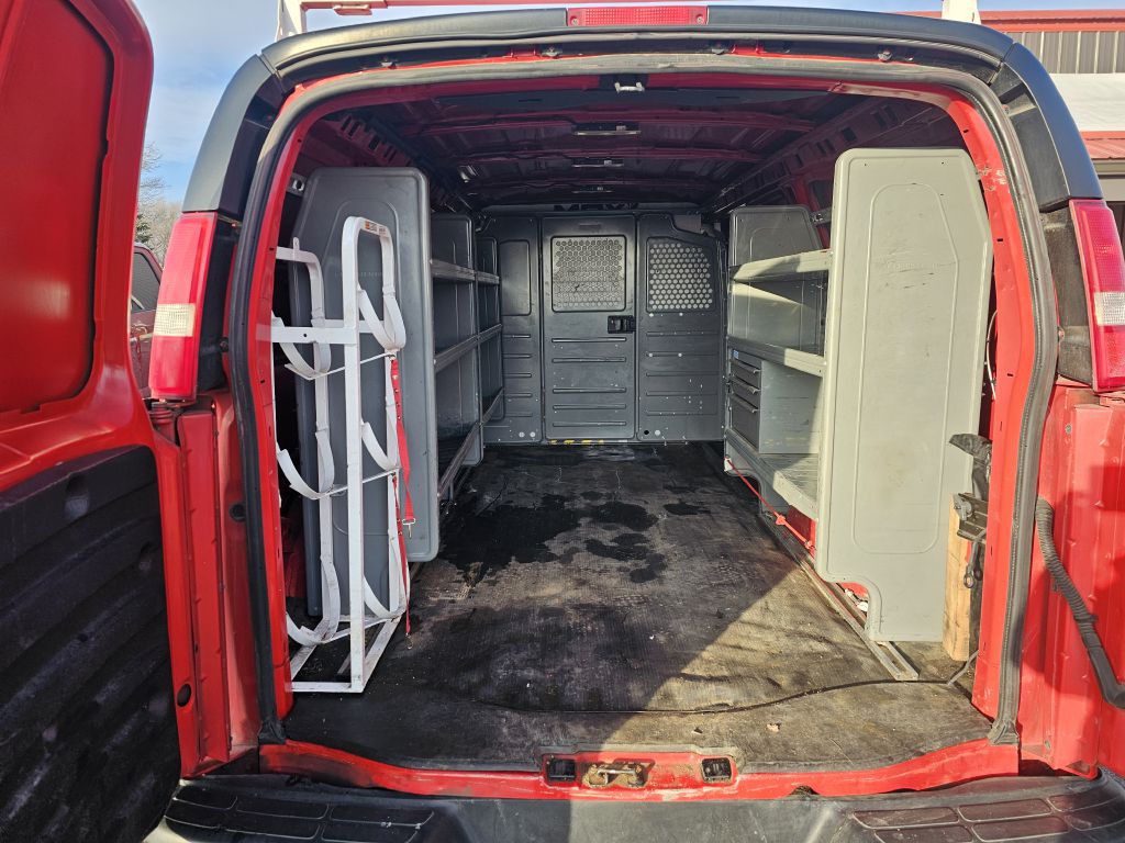 2018 Chevrolet Express Image 10