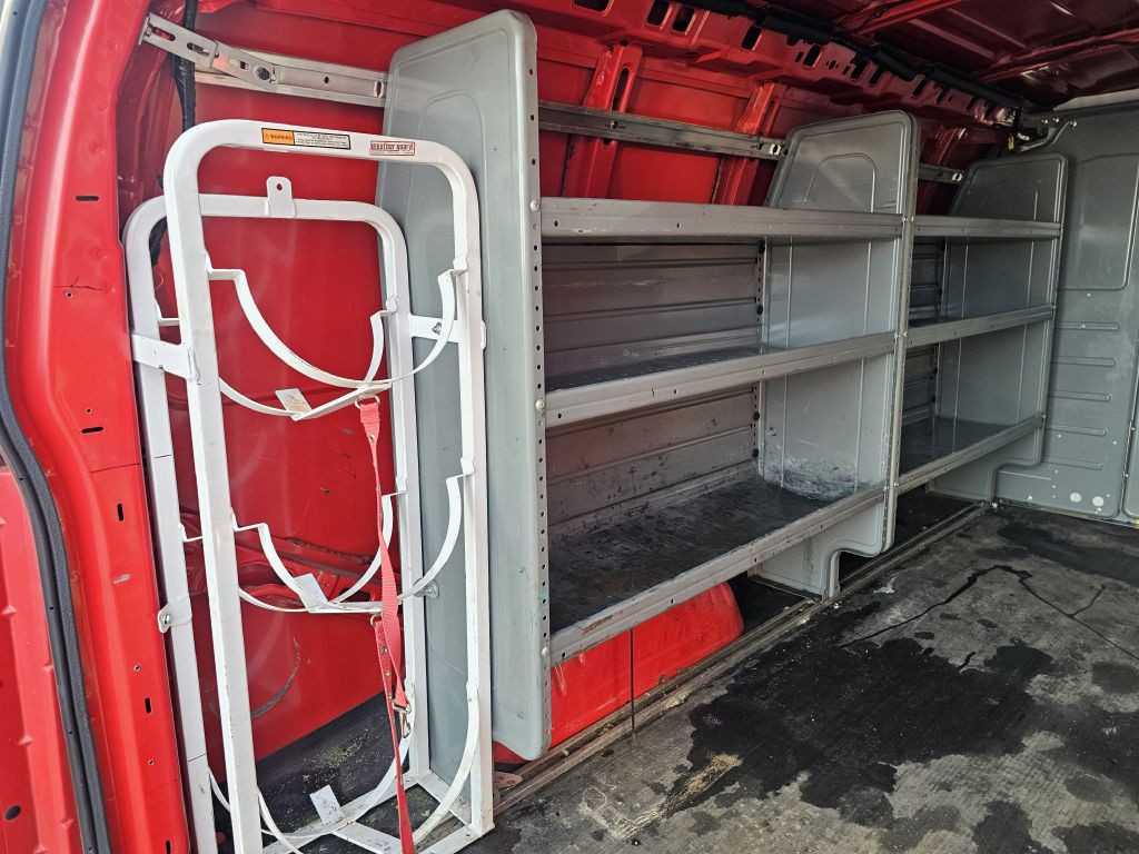 2018 Chevrolet Express Image 12