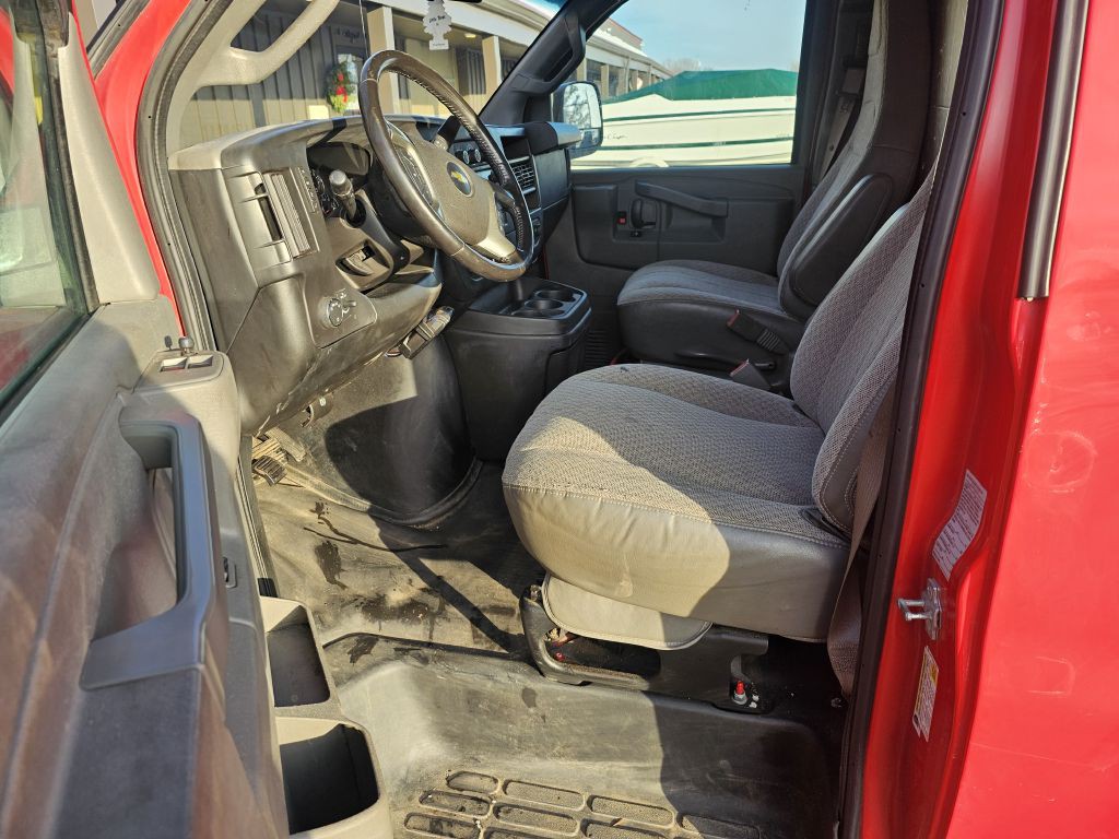 2018 Chevrolet Express Image 13
