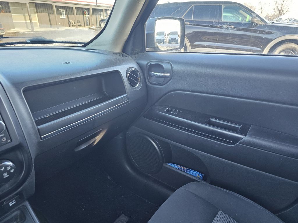 2012 Jeep Patriot Image 17