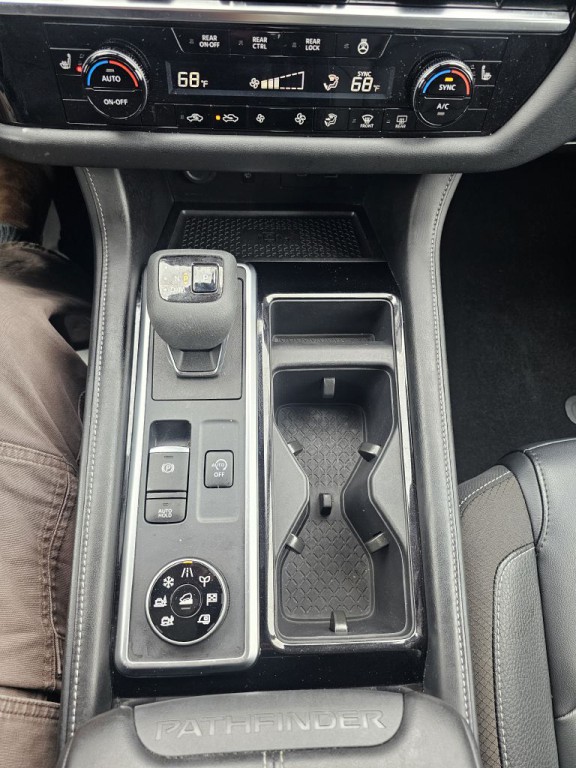 2023 Nissan Pathfinder Image 21