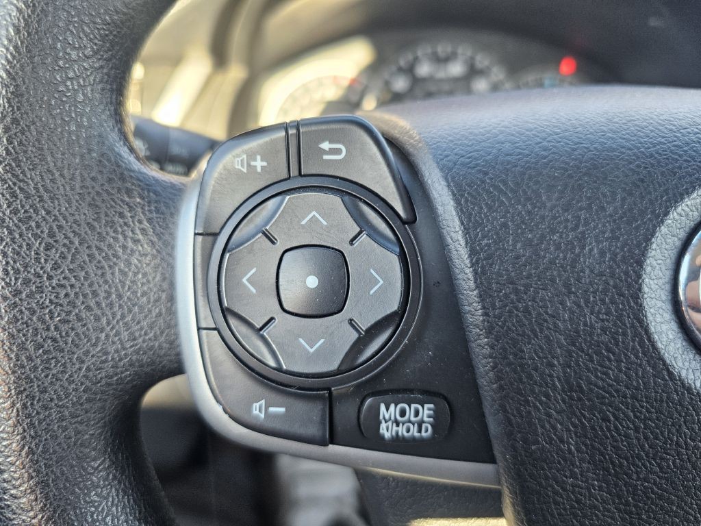 2014 Toyota Camry Image 15