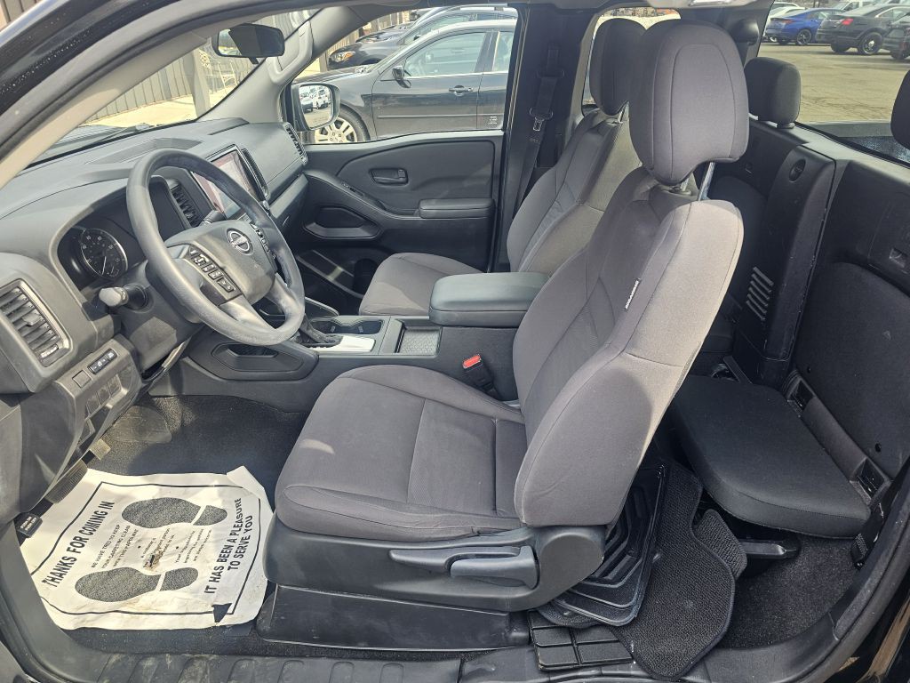 2022 Nissan Frontier Image 10