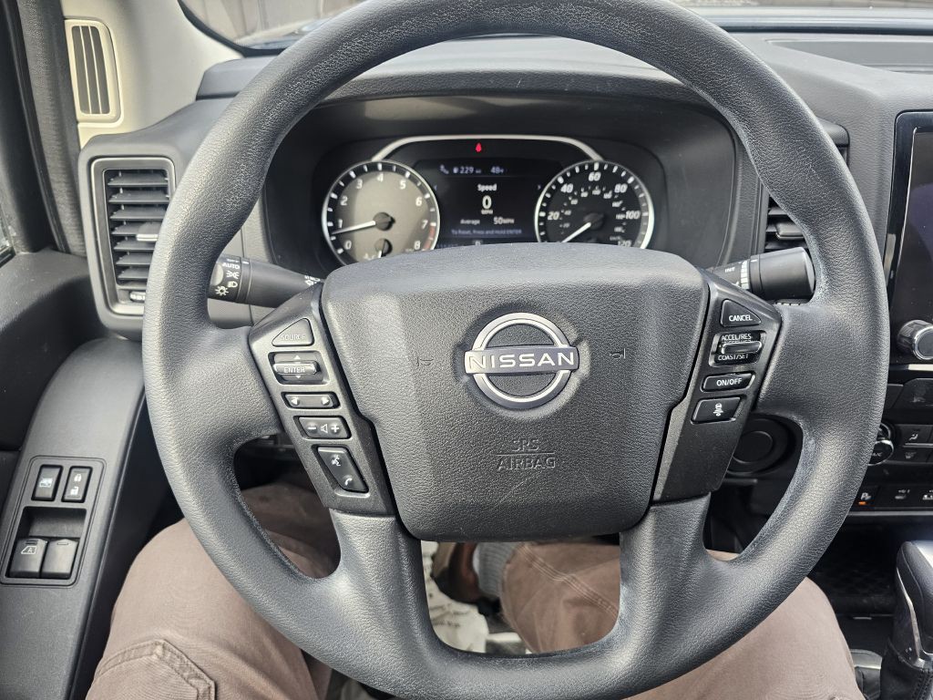 2022 Nissan Frontier Image 17