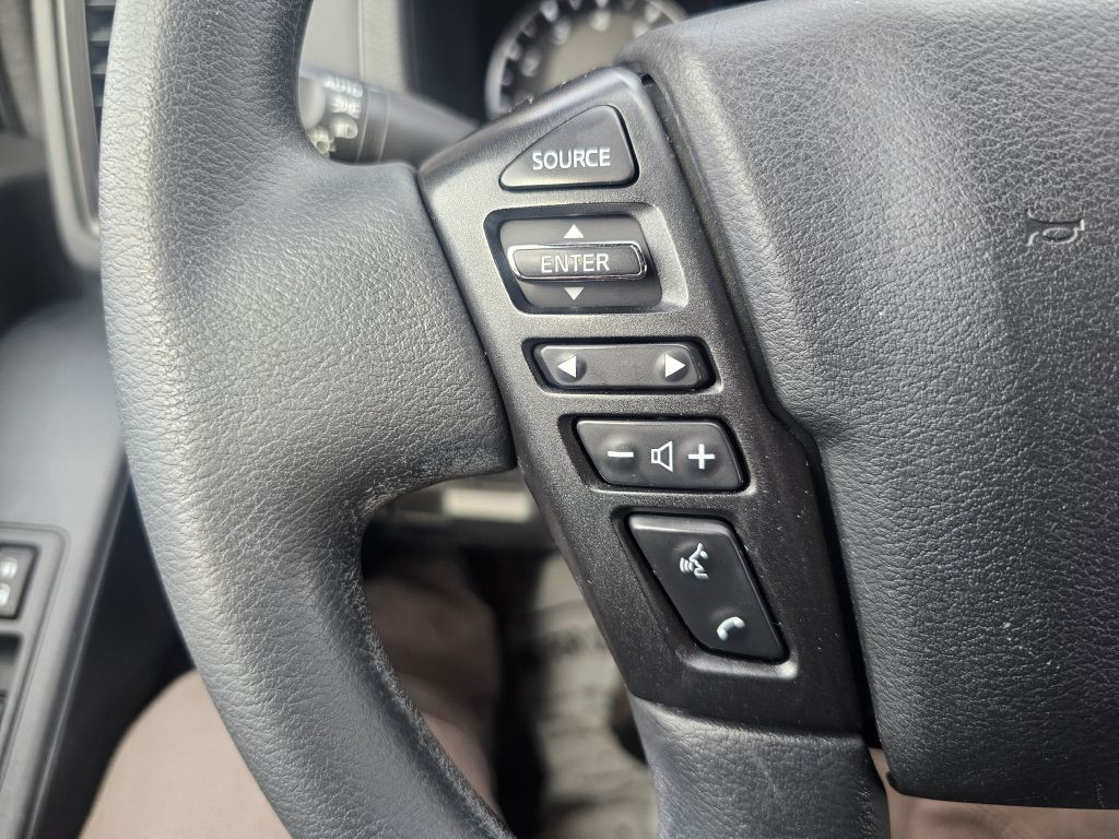 2022 Nissan Frontier Image 18