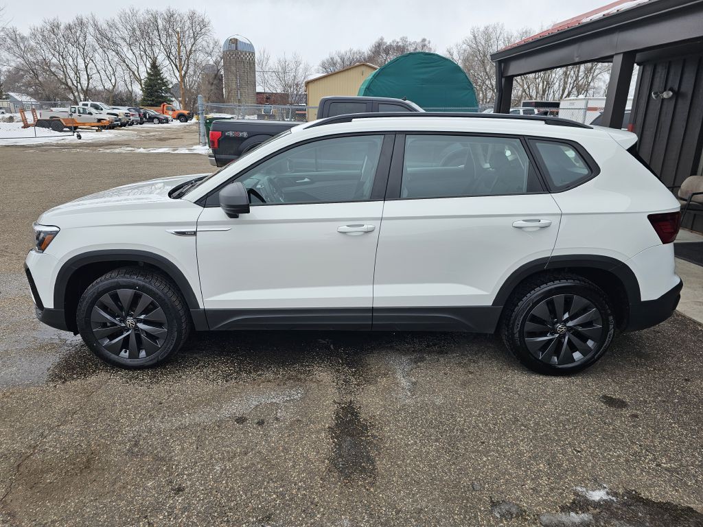 2022 Volkswagen Taos Image 5