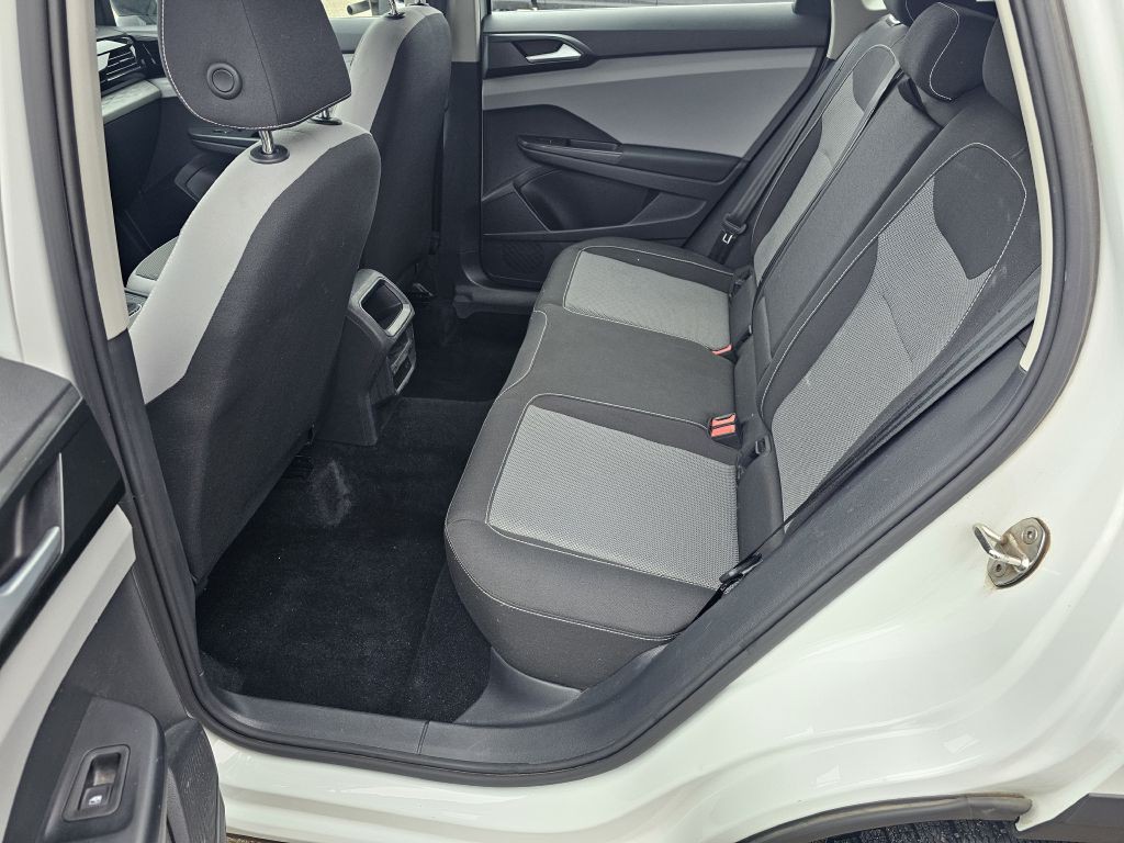 2022 Volkswagen Taos Image 10