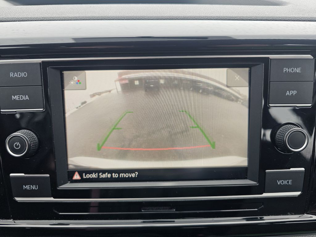 2022 Volkswagen Taos Image 14