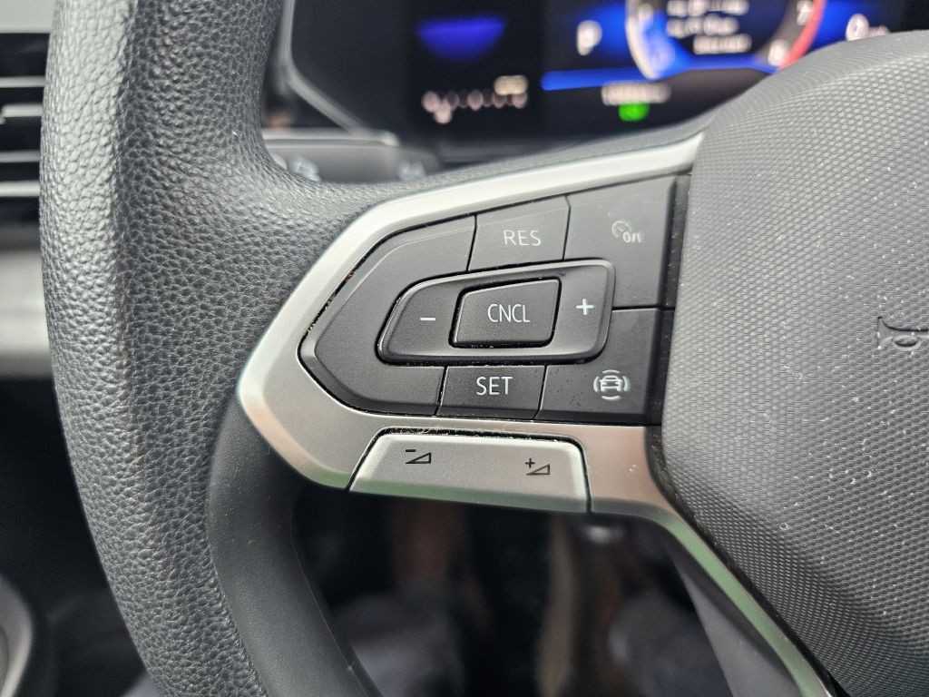 2022 Volkswagen Taos Image 16