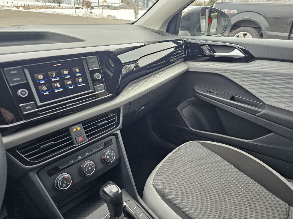 2022 Volkswagen Taos Image 21