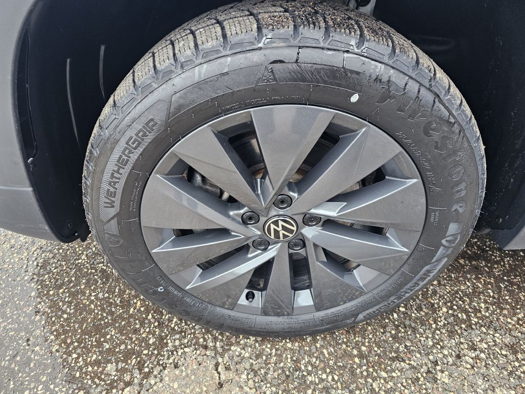 2022 Volkswagen Taos Image 22