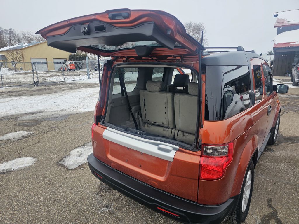 2011 Honda Element Image 9