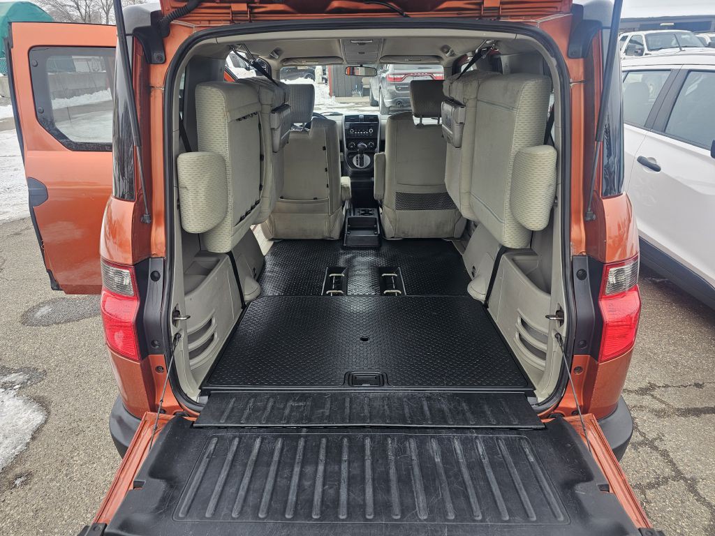 2011 Honda Element Image 12