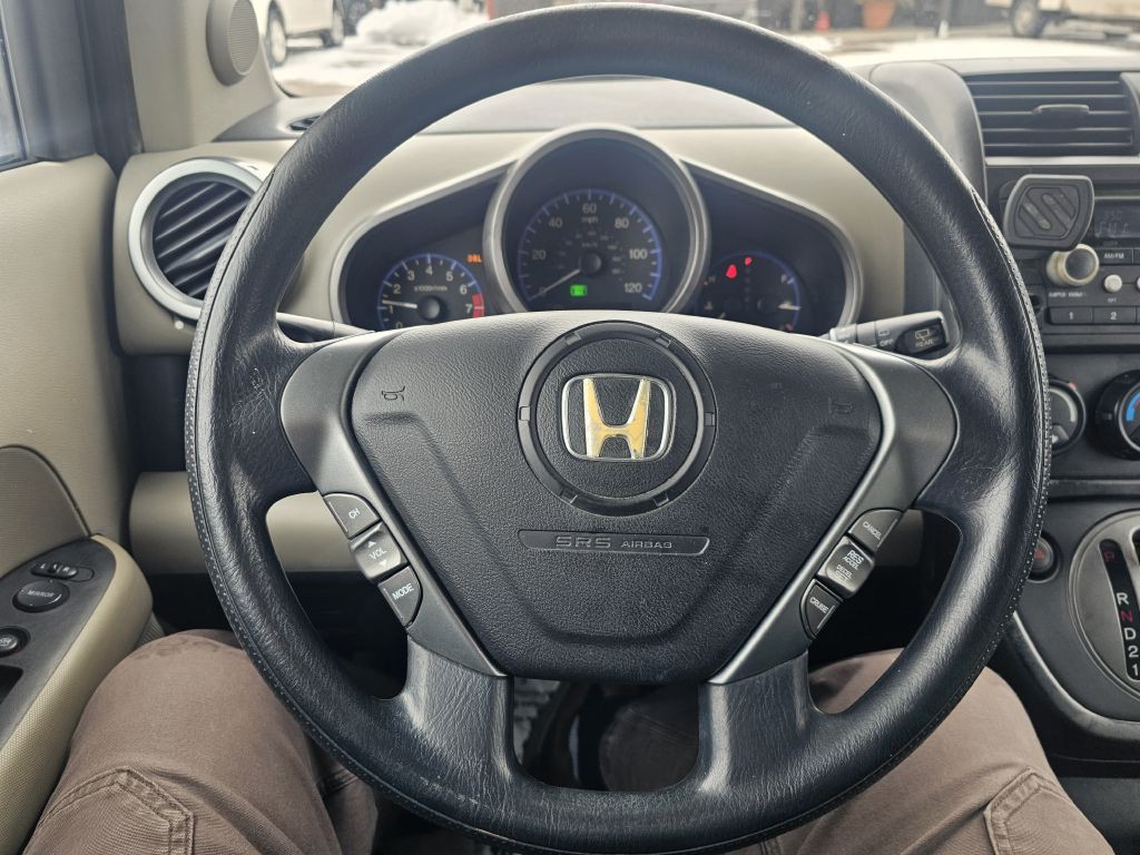 2011 Honda Element Image 17
