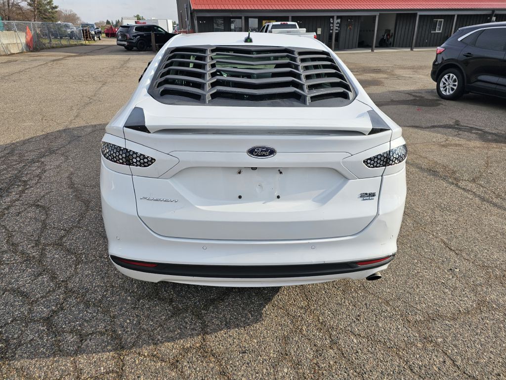 2016 Ford Fusion Image 7