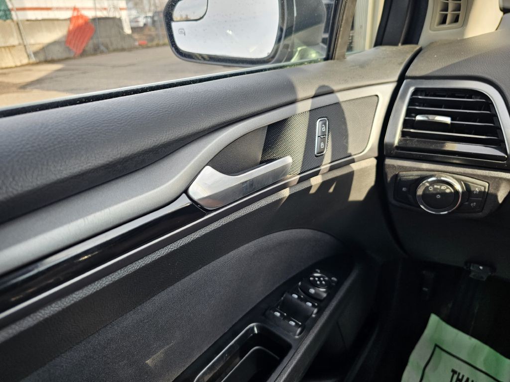 2016 Ford Fusion Image 14