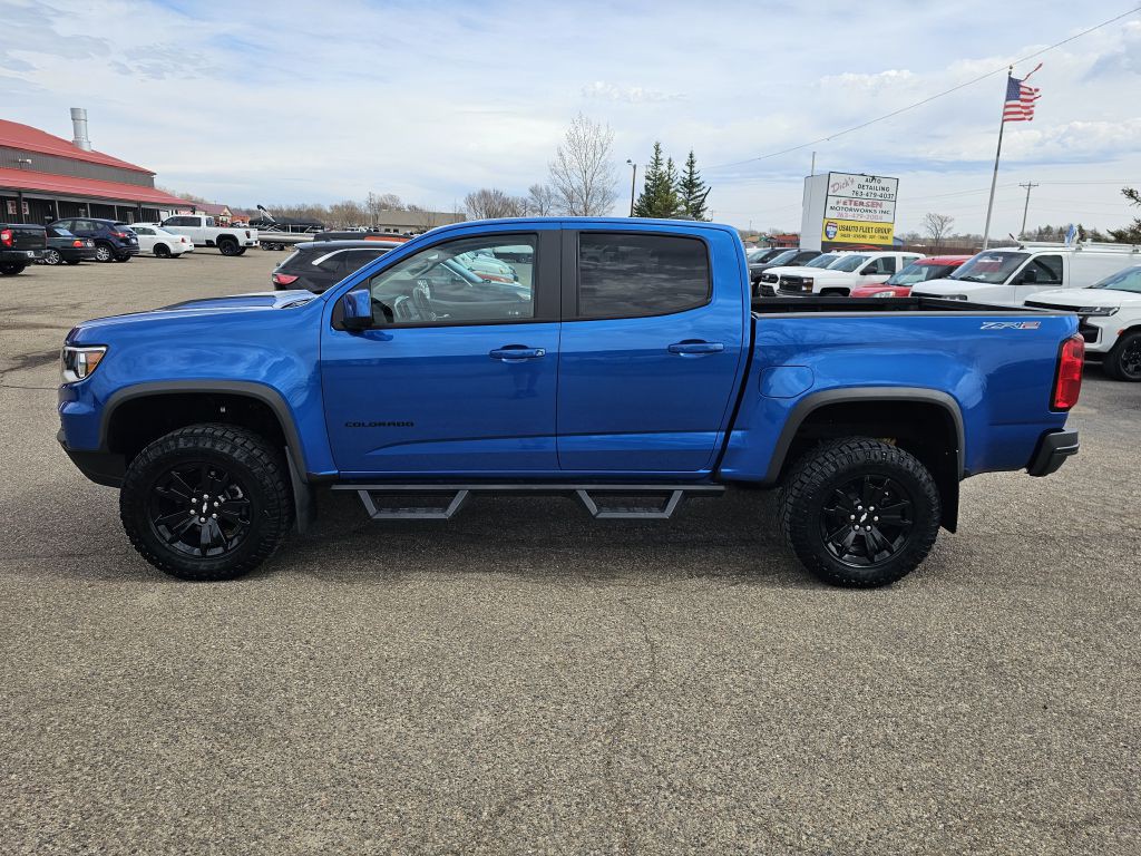 2022 Chevrolet Colorado Image 2