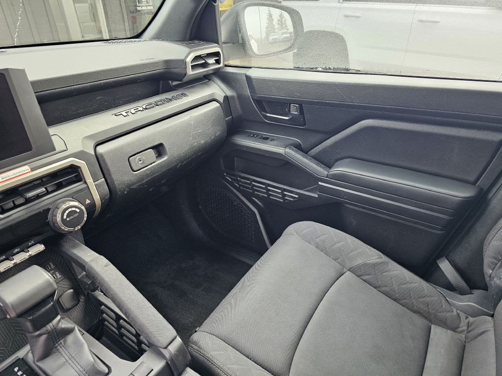 2025 Toyota Tacoma Image 21