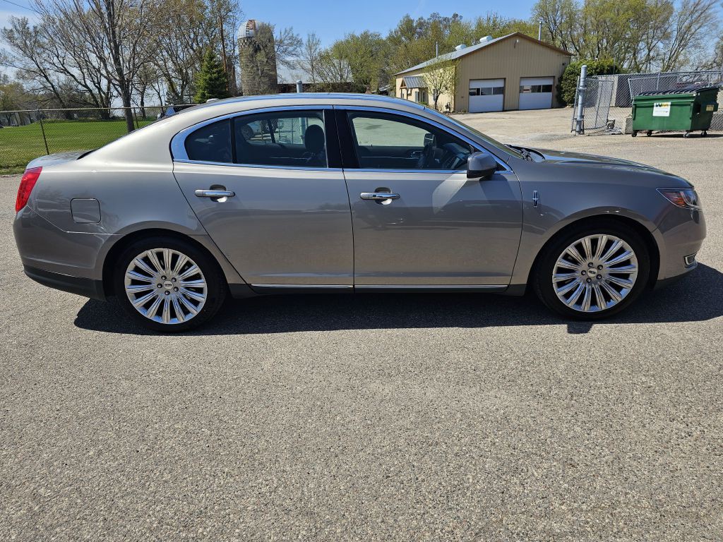 2015 Lincoln MKS Image 5