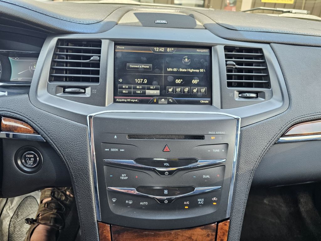 2015 Lincoln MKS Image 13