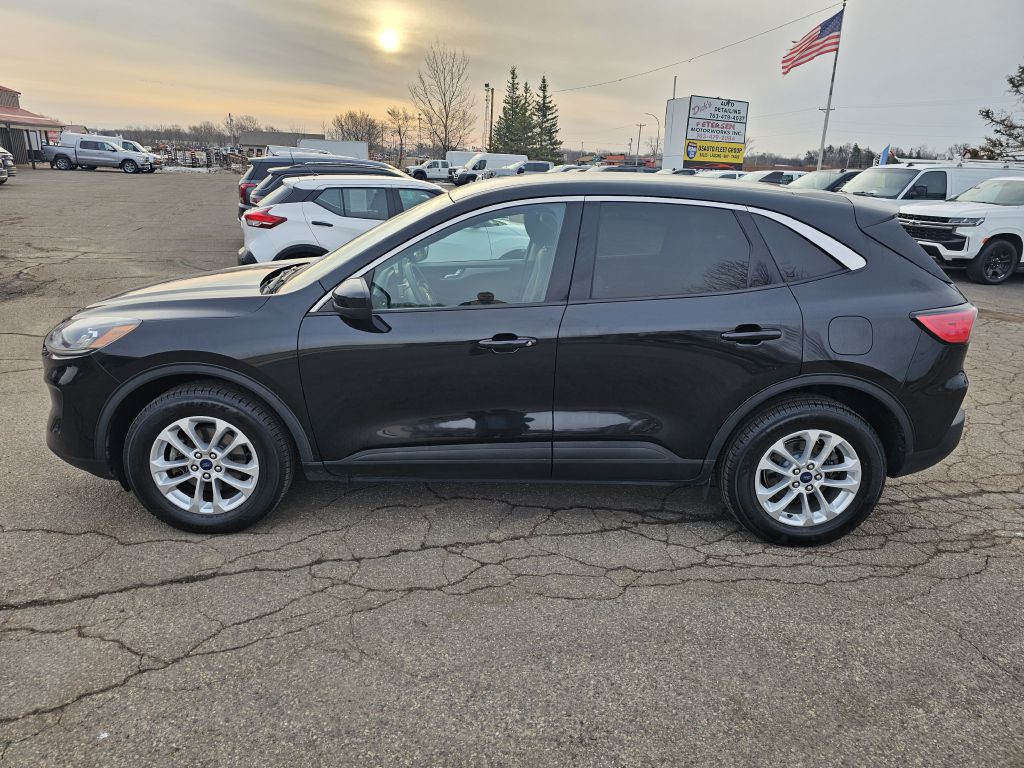 2020 Ford Escape Image 2